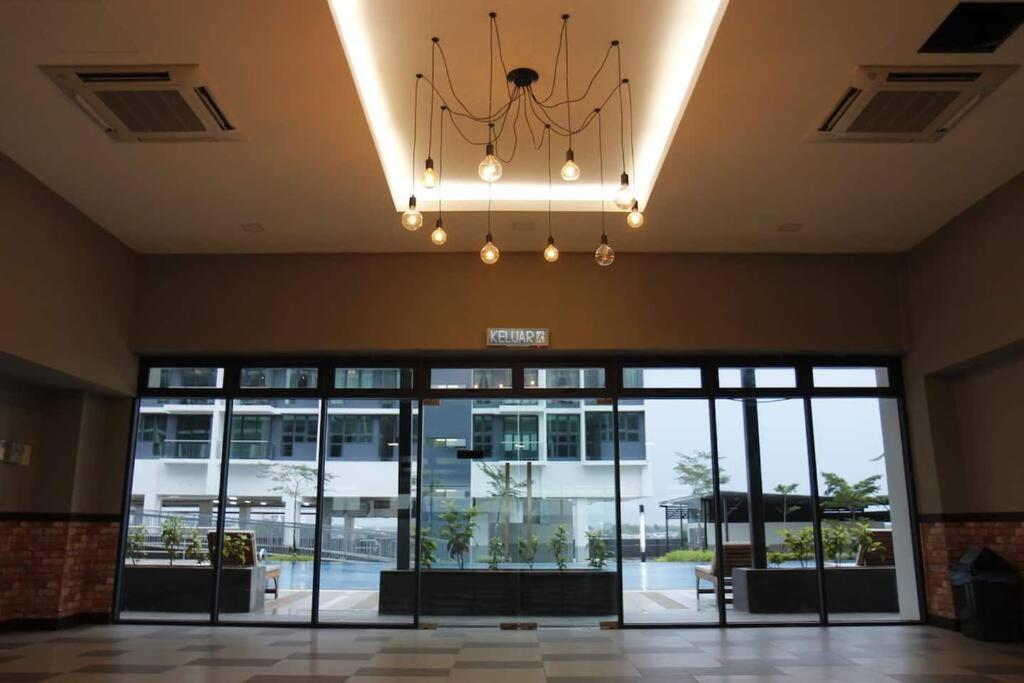קוצ'ינג Rohani Jazz Suites 4 @ Vivacity Megamall מראה חיצוני תמונה